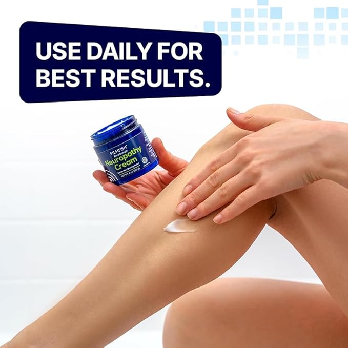 Natural hand and foot cream is used to repair dry and cracked feet. Ointment containing tea tree oil and peppermint essential oil for hand, foot and heel care (Body and face soothing cream, 113g)
