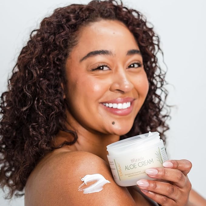 Deluvia Miracle Aloe Cream | Face & Body Moisturizer with Vitamin E & Organic Aloe Vera (2 Ounce (Pack of 1), Unscented)