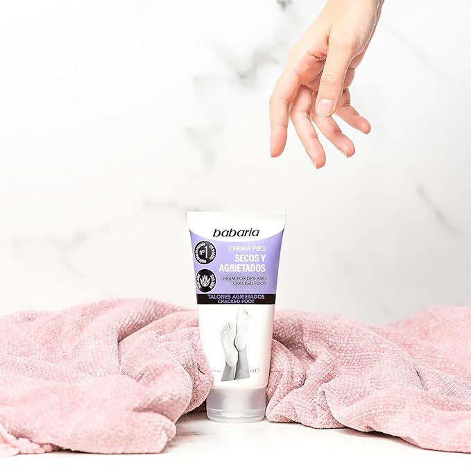 Babaria Dry Feet Cream - Foot Cream Absorbs Quickly to Instantly Soothe and Smooth - Infused with Aloe Vera, Sweet Almond, and Shea Butter - 2 pc