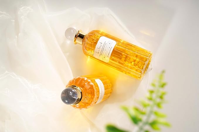 Pearl Extract Body Wash, Amber Powder Infused, Plant-Based Natural Formula for Daily Cleansing, Gentle Hydrating Shower Gel, 400ml