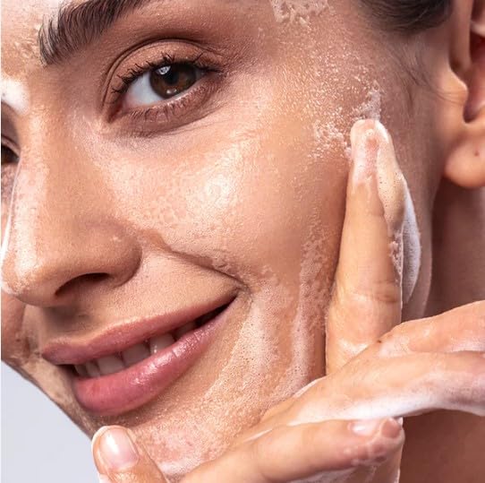 Infuse Hydrating Face Wash for Women – Antioxidant Gentle Face Cleanser Infused with Yerba Mate & Peptides – Unscented, Sensitive Skin Cleanser, 150ml