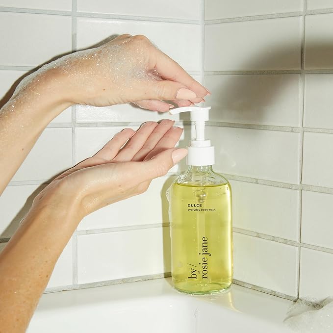 By Rosie Jane Everyday Body Wash (Dulce) - Hydrating Body Wash Made with Organic White Tea Extract & Cocoa Extract - Repairs Skin Elasticity & Collagen - Vegan & Non-Toxic (8 Fl Oz)